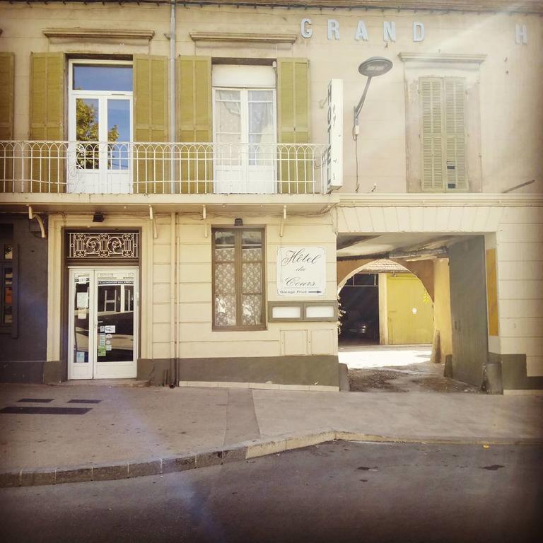 Hotel Du Cours Pertuis Exterior foto